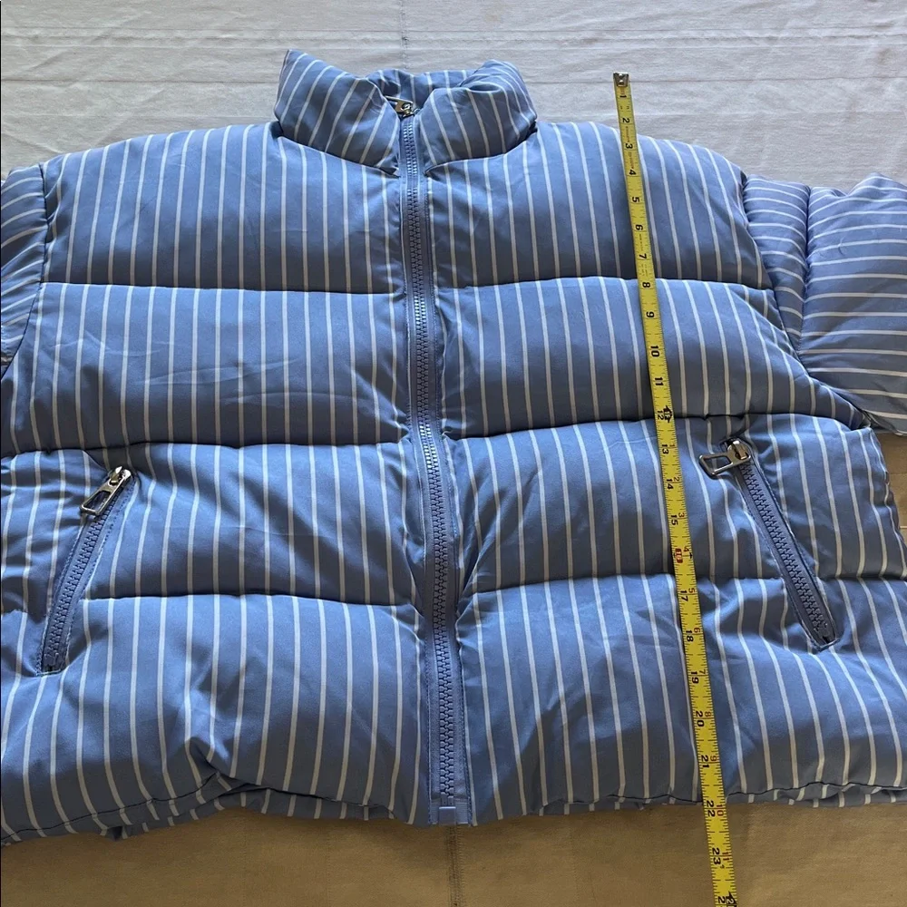 SHEIN Jacket Fashionable Striped Light Blue And White Fabric. Size Large - Picture 5 of 7